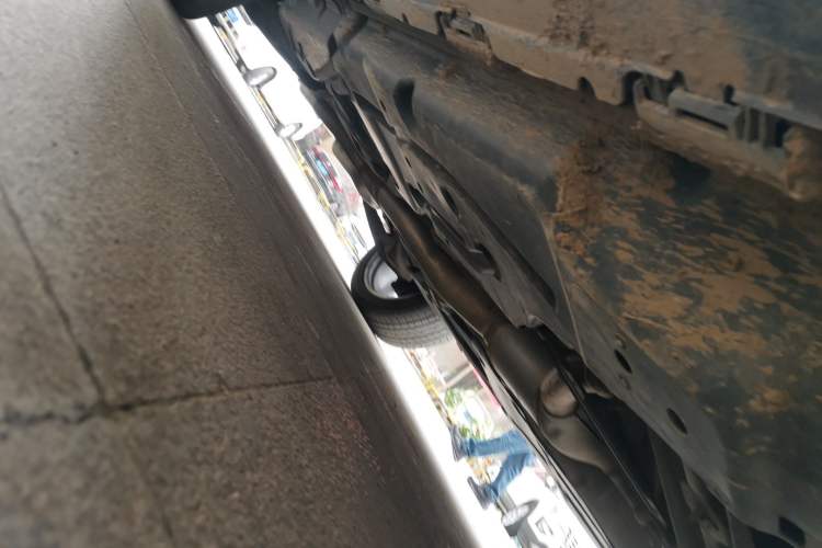 Used Mercedes-Benz GLS  Chassis Front Right
