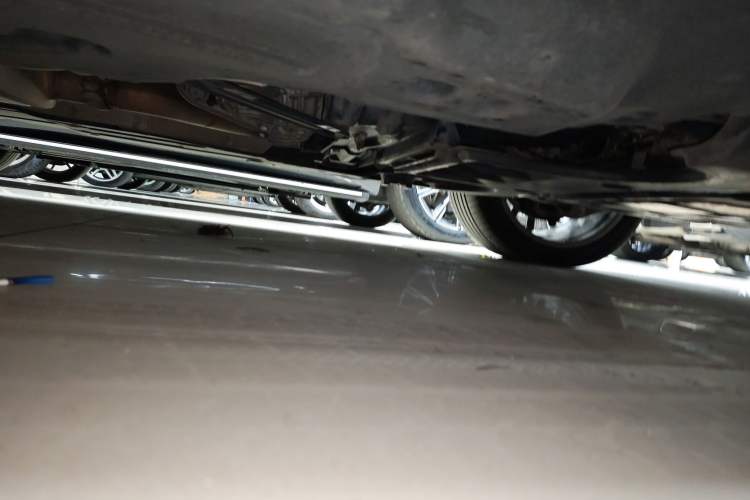 Used Mercedes-Benz GLS 2017 GLS 500 4MATIC Chassis Front Right