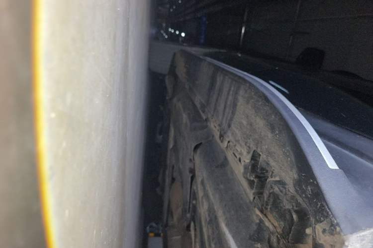 Used Mercedes-Benz GLS  Chassis Rear Left