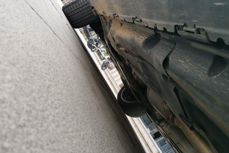 Used Mercedes-Benz GLS  Chassis Rear Left