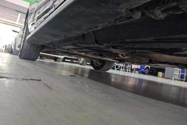 Used Mercedes-Benz GLS  Chassis Rear Left