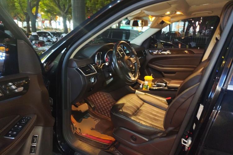 Used Mercedes-Benz GLS 2017 GLS 400 4MATIC Dynamic Model Driver Seat