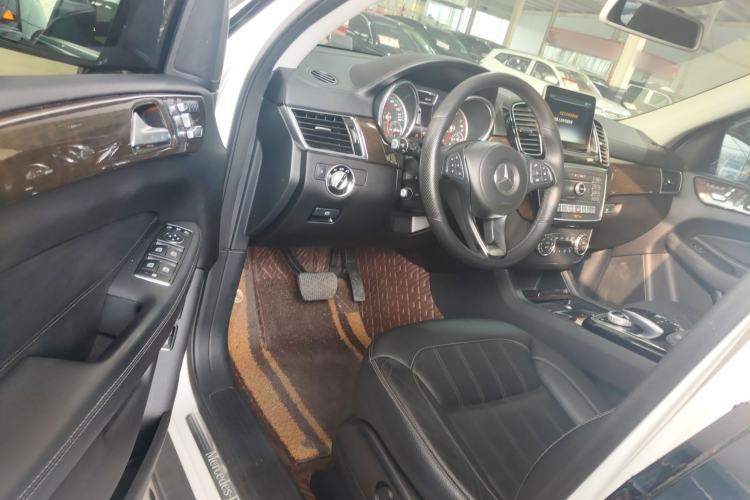 Used Mercedes-Benz GLS 2017 GLS 400 4MATIC Dynamic Model Driver Seat