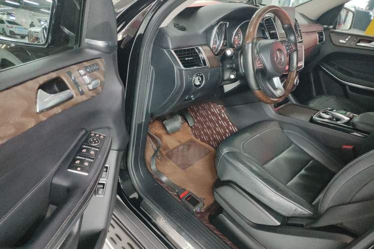 Used Mercedes-Benz GLS 2017 GLS 500 4MATIC Driver Seat