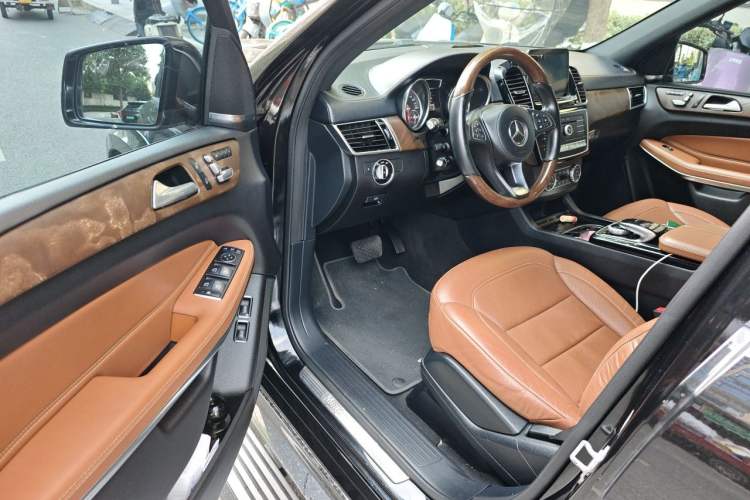Used Mercedes-Benz GLS 2017 GLS 500 4MATIC Driver Seat