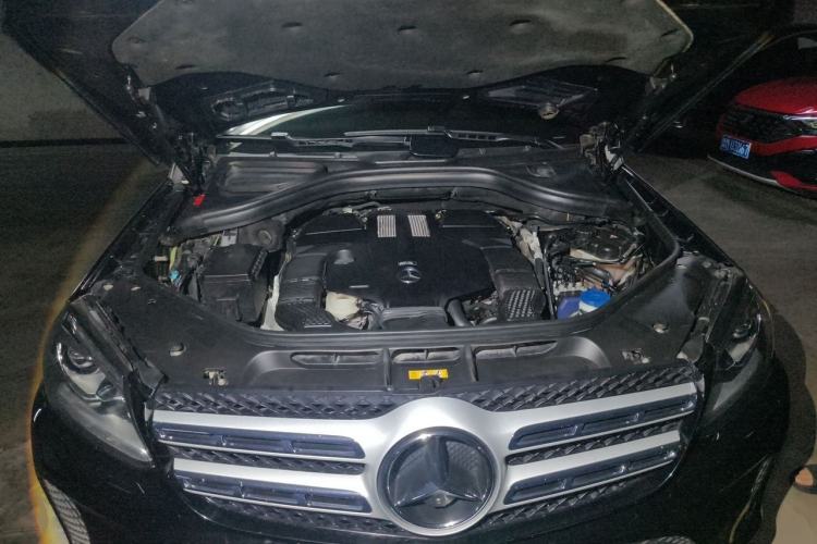 Used Mercedes-Benz GLS  Engine Bay