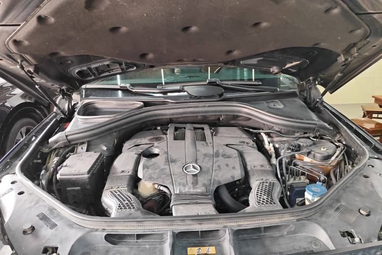 Used Mercedes-Benz GLS 2017 GLS 400 4MATIC Luxury Model Engine Bay
