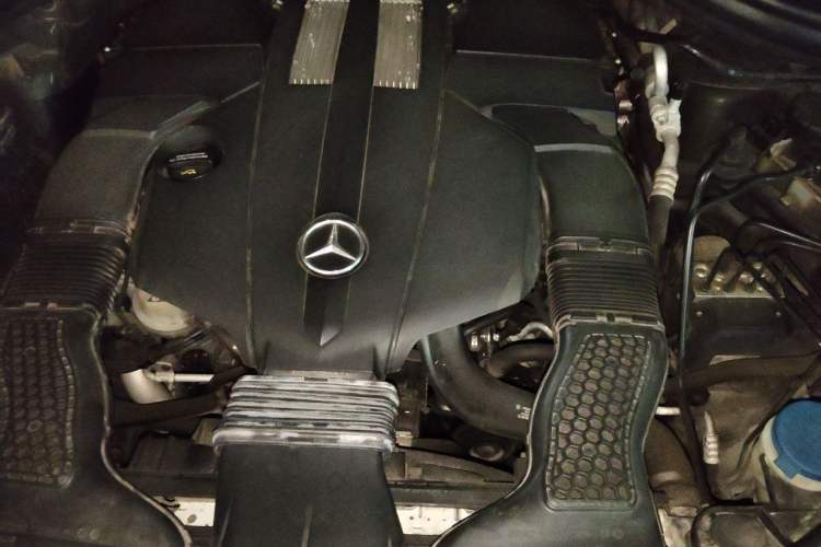 Used Mercedes-Benz GLS 2017 GLS 400 4MATIC Luxury Model Engine Bay
