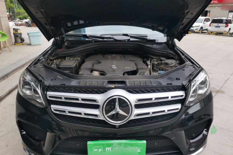 Used Mercedes-Benz GLS  Engine Bay