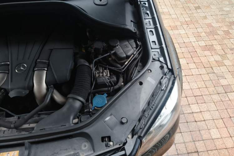 Used Mercedes-Benz GLS 2017 GLS 500 4MATIC Engine Bay Left