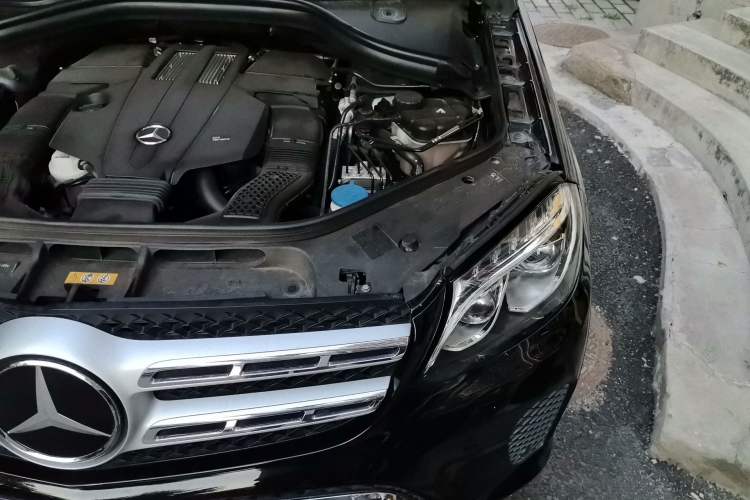 Used Mercedes-Benz GLS  Engine Bay Left