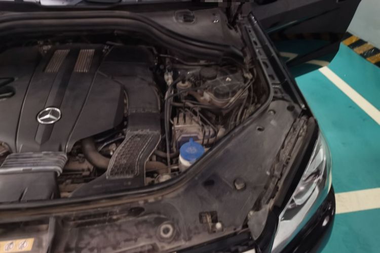 Used Mercedes-Benz GLS  Engine Bay Left