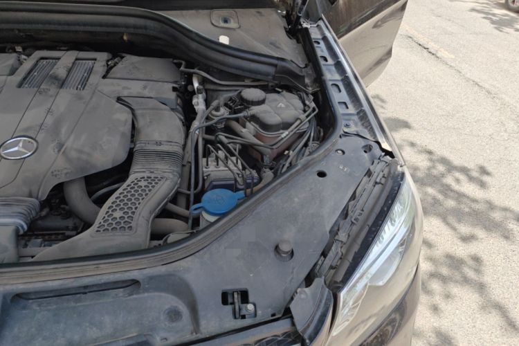 Used Mercedes-Benz GLS 2017 GLS 400 4MATIC Dynamic Model Engine Bay Left