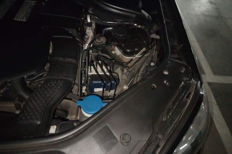 Used Mercedes-Benz GLS 2017 GLS 400 4MATIC Fashion Edition Engine Bay Left