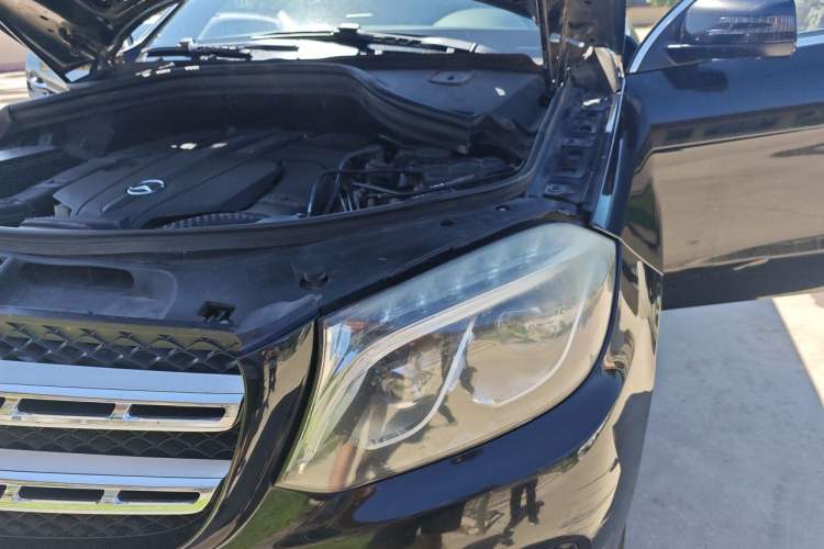 Used Mercedes-Benz GLS  Engine Bay Left