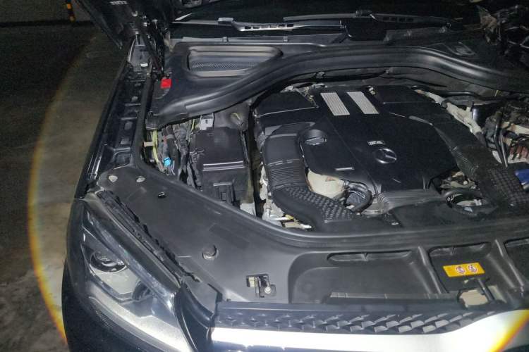 Used Mercedes-Benz GLS  Engine Bay Right