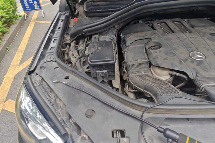 Used Mercedes-Benz GLS 2017 GLS 400 4MATIC Dynamic Model Engine Bay Right