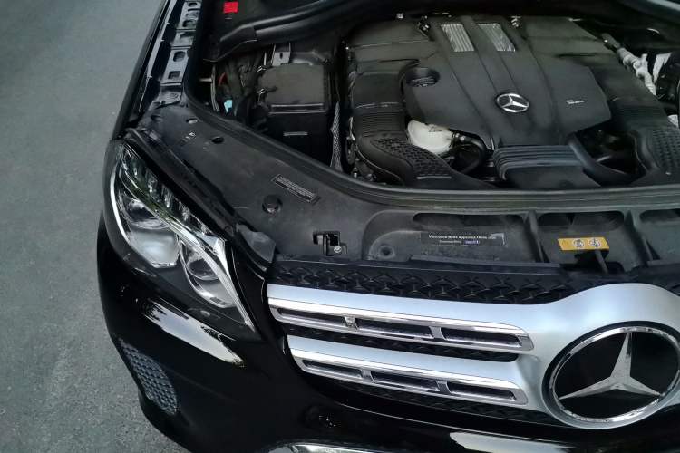 Used Mercedes-Benz GLS  Engine Bay Right