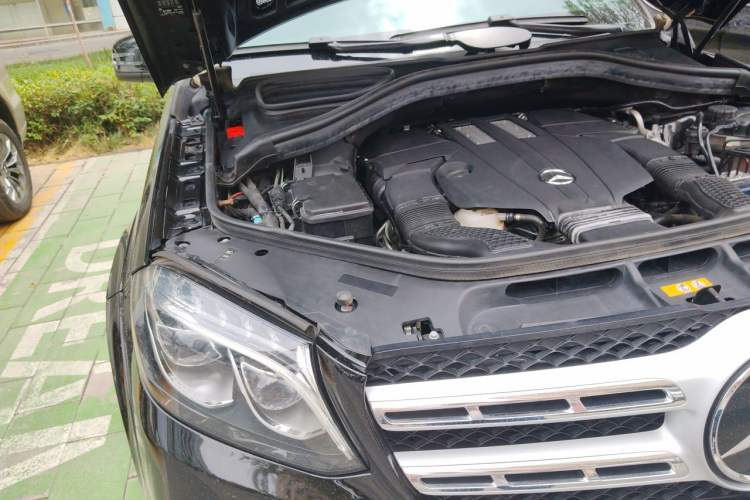 Used Mercedes-Benz GLS  Engine Bay Right