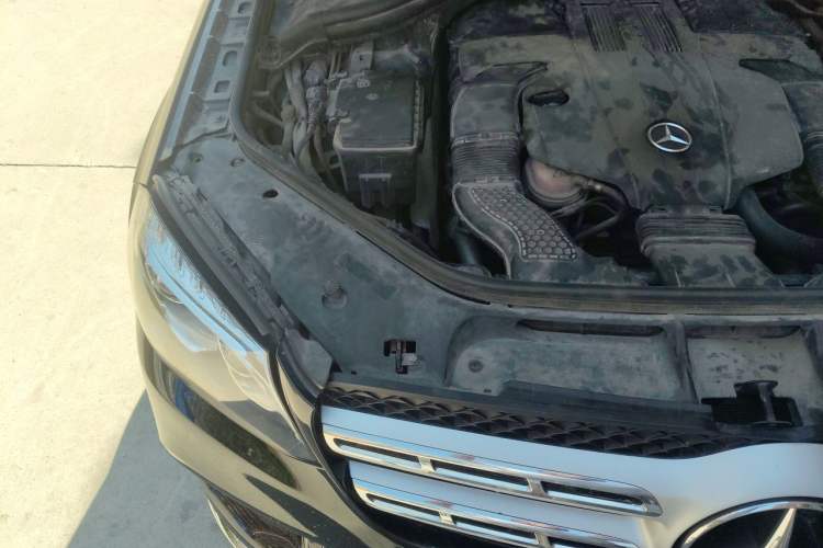 Used Mercedes-Benz GLS 2017 GLS 400 4MATIC Luxury Model Engine Bay Right