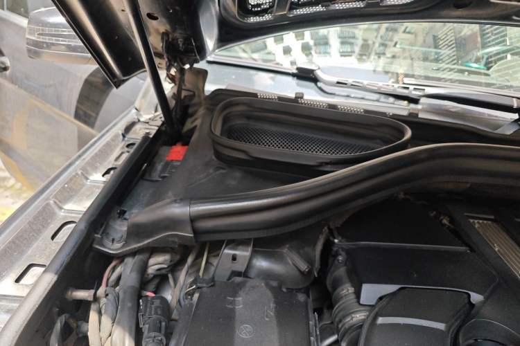 Used Mercedes-Benz GLS 2017 GLS 400 4MATIC Fashion Edition Engine Bay Right