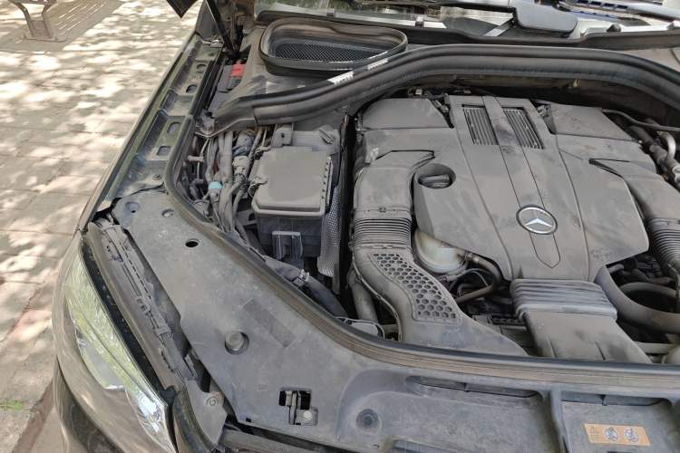 Used Mercedes-Benz GLS 2017 GLS 400 4MATIC Dynamic Model Engine Bay Right
