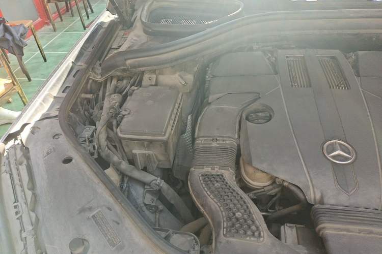 Used Mercedes-Benz GLS  Engine Bay Right