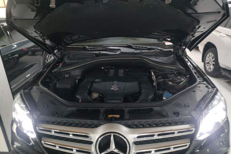 Used Mercedes-Benz GLS 2017 GLS 400 4MATIC Dynamic Model Engine Bay