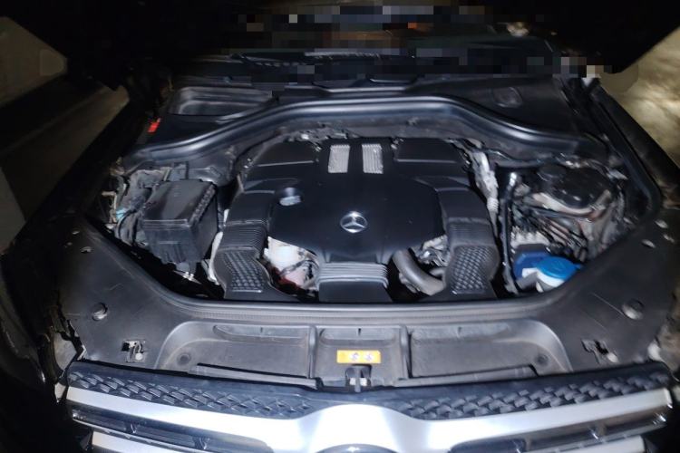 Used Mercedes-Benz GLS 2017 GLS 400 4MATIC Fashion Edition Engine Bay