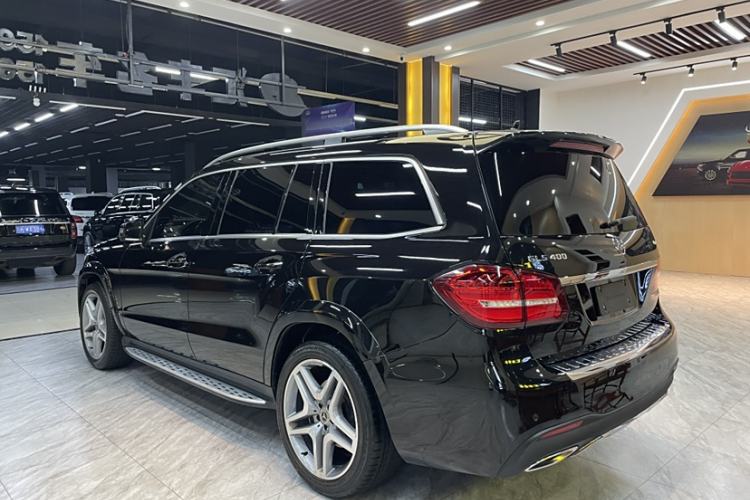 Used Mercedes-Benz GLS 2017 GLS 400 4MATIC Luxury Model Exterior 2
