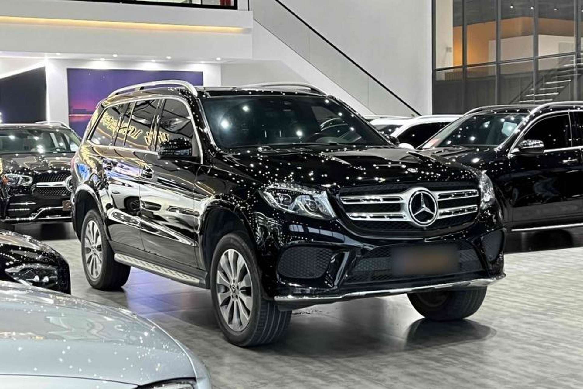 Used Mercedes-Benz GLS 2017 GLS 400 4MATIC Dynamic Model Exterior 2