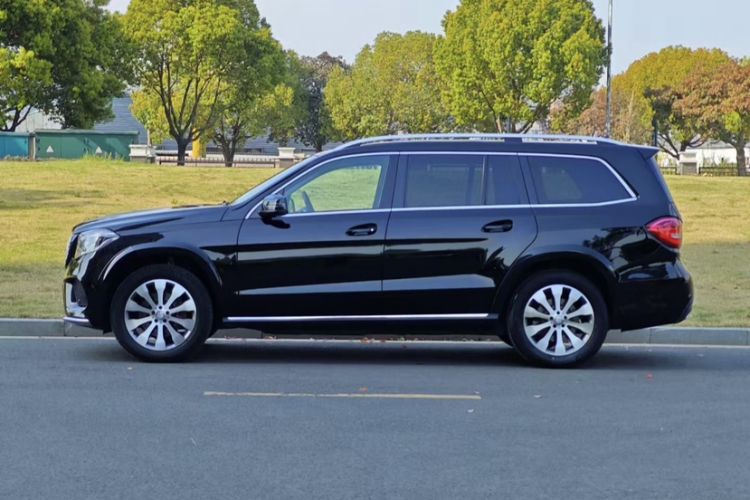 Used Mercedes-Benz GLS 2017 GLS 400 4MATIC Dynamic Model Exterior 3