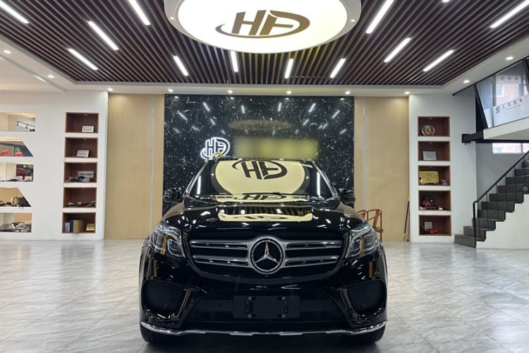 Used Mercedes-Benz GLS 2017 GLS 400 4MATIC Luxury Model Exterior 6