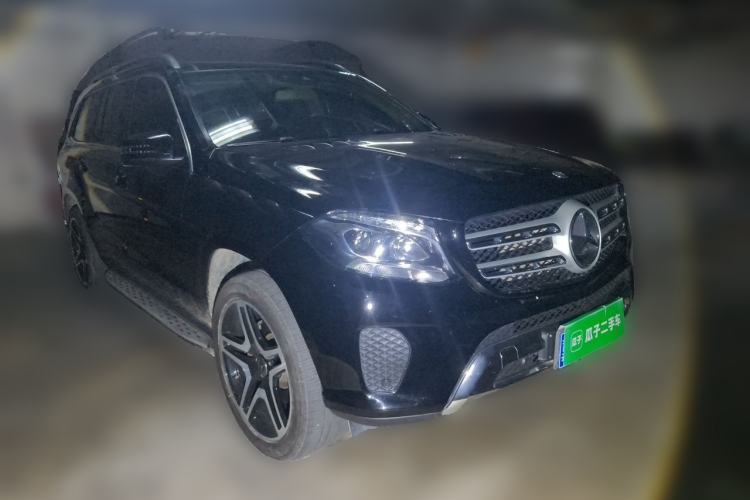 Used Mercedes-Benz GLS  Front Right 45 Deg