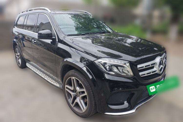 Used Mercedes-Benz GLS 2017 GLS 400 4MATIC Luxury Model Front Right 45 Deg