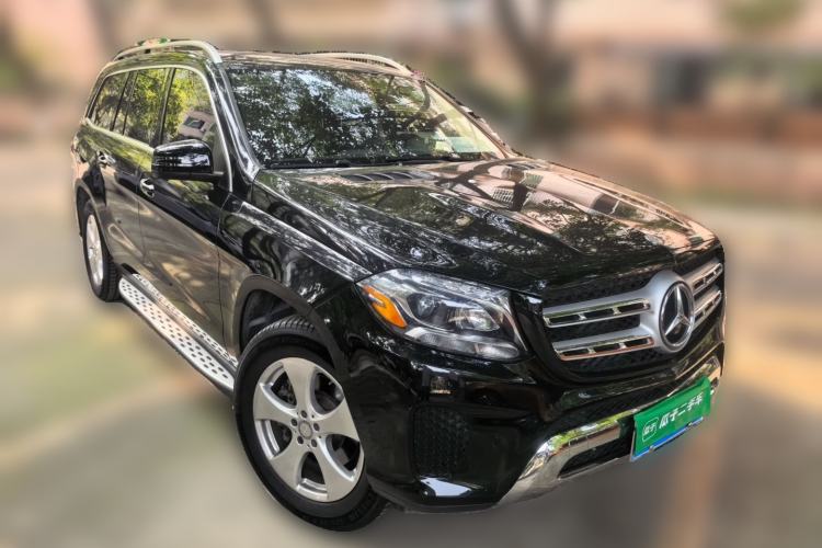 Used Mercedes-Benz GLS  Front Right 45 Deg