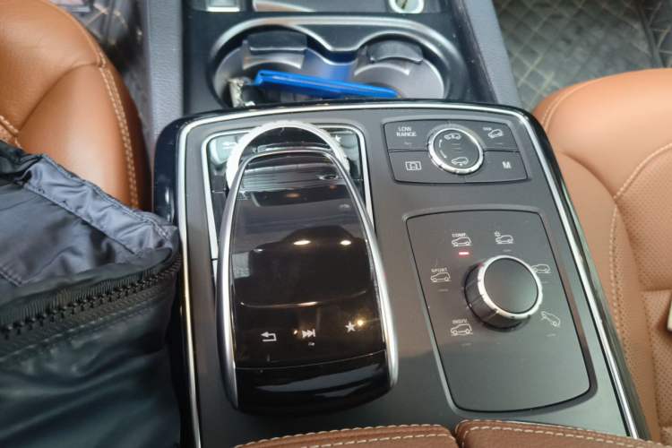 Used Mercedes-Benz GLS 2017 GLS 500 4MATIC Gear Lever
