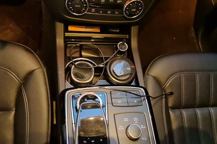 Used Mercedes-Benz GLS  Gear Lever
