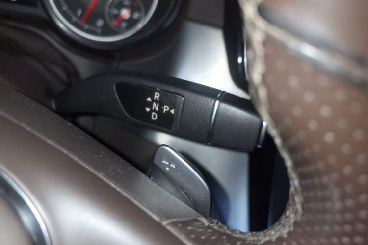 Used Mercedes-Benz GLS 2017 GLS 400 4MATIC Dynamic Model Gear Lever