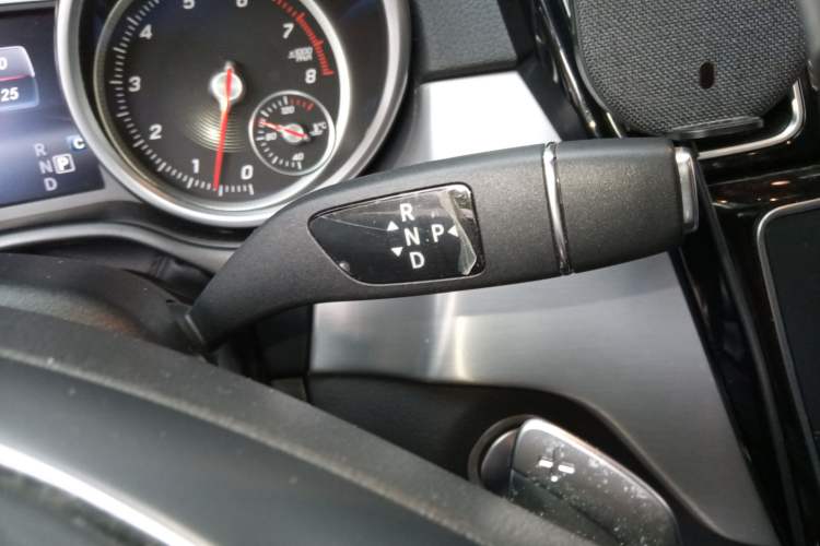 Used Mercedes-Benz GLS 2017 GLS 400 4MATIC Fashion Edition Gear Lever