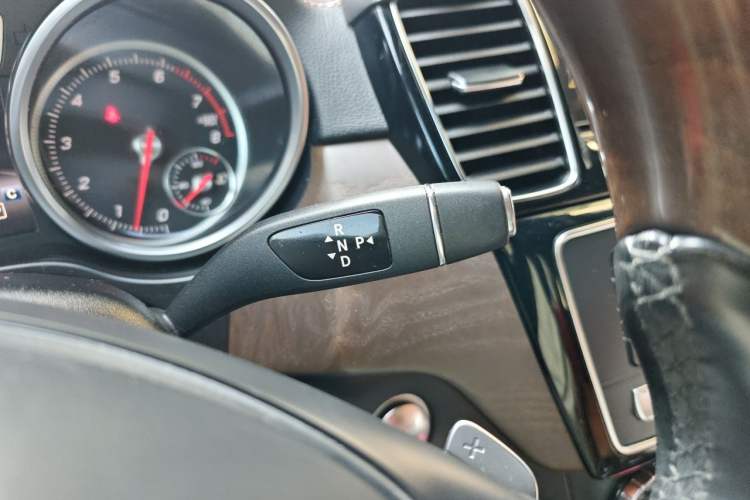 Used Mercedes-Benz GLS 2017 GLS 500 4MATIC Gear Lever