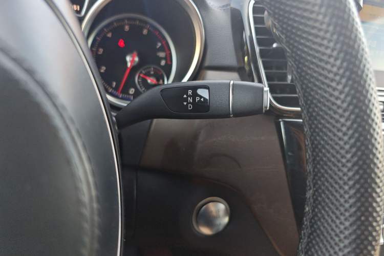 Used Mercedes-Benz GLS  Gear Lever