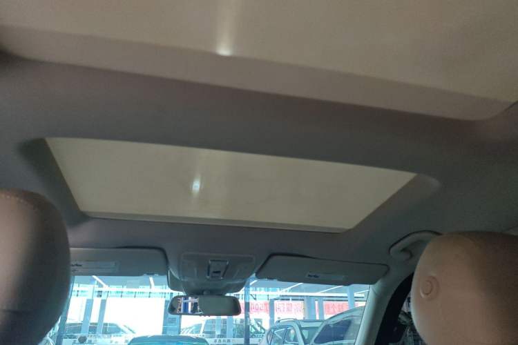Used Mercedes-Benz GLS  Headliner