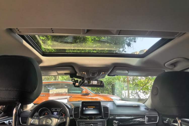 Used Mercedes-Benz GLS  Headliner