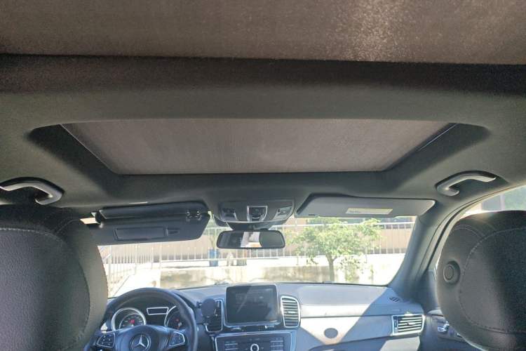 Used Mercedes-Benz GLS  Headliner