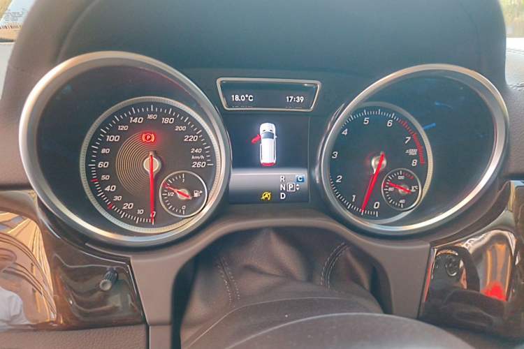 Used Mercedes-Benz GLS 2017 GLS 400 4MATIC Dynamic Model Instrument Cluster