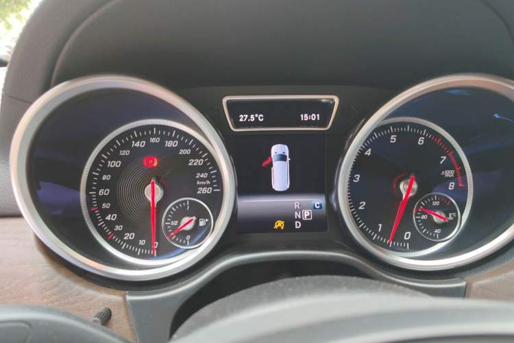 Used Mercedes-Benz GLS  Instrument Cluster