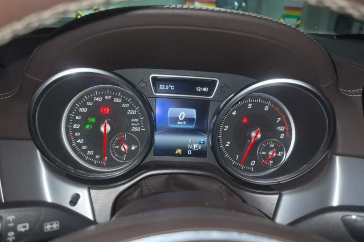 Used Mercedes-Benz GLS 2017 GLS 400 4MATIC Dynamic Model Instrument Cluster