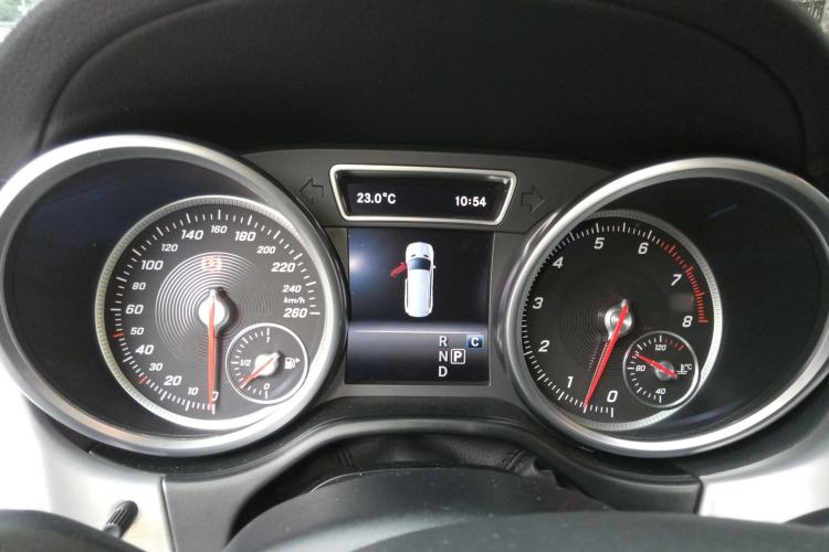 Used Mercedes-Benz GLS 2017 GLS 400 4MATIC Fashion Edition Instrument Cluster