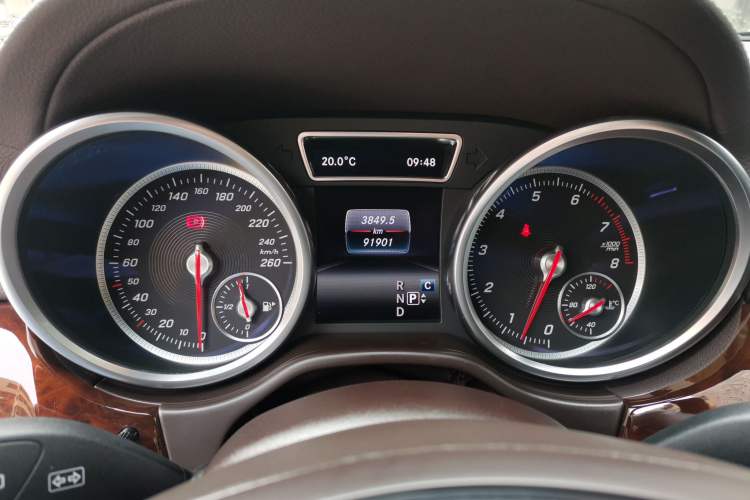 Used Mercedes-Benz GLS  Instrument Cluster